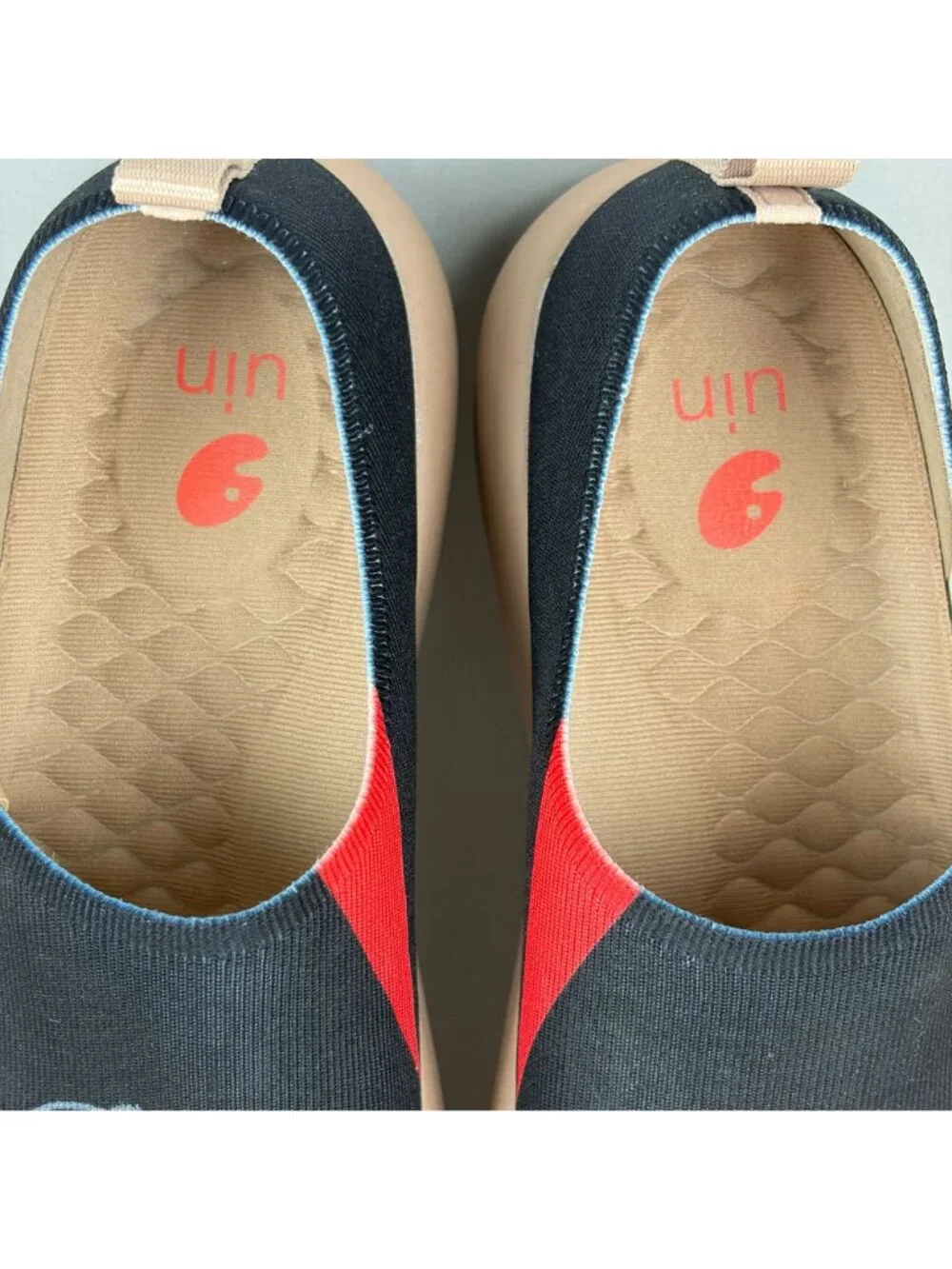 UIN Just Smile Happy Face Slip On Casual Shoes Womens 9.5 Black Red Yellow